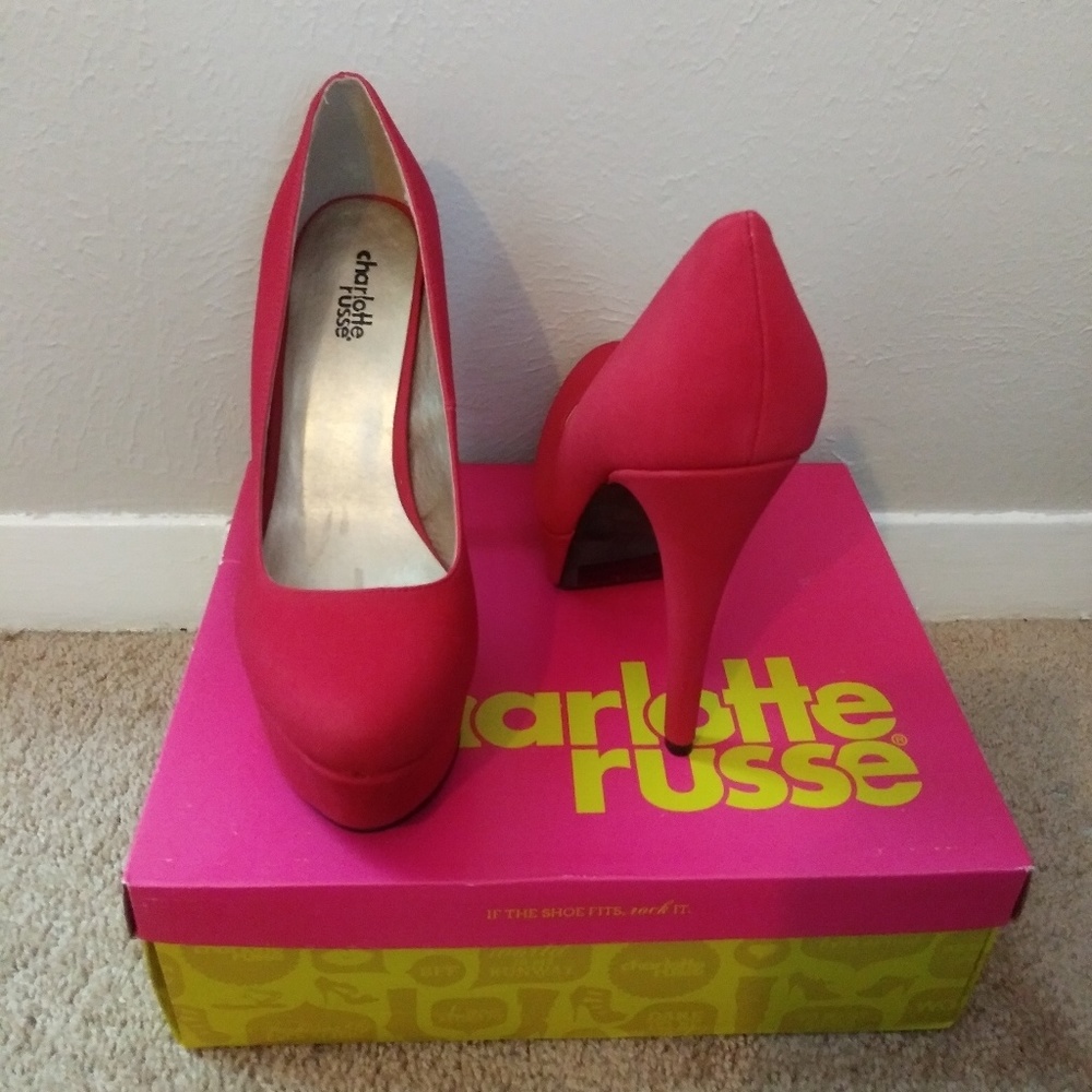 Shoes - Picture 2 of 4